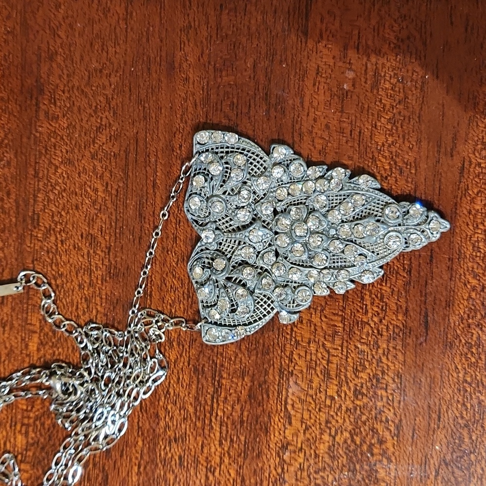 Jewelmint Silvertone Vintage inspired Necklace